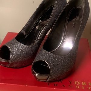 Jacqueline Ferrar (Size 8 1/2) Pewter